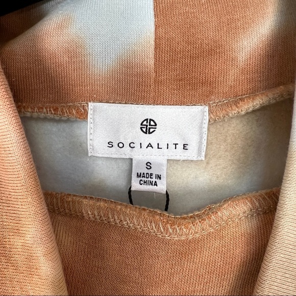 NWT NEW Socialite tie dye mock neck fleece pullover sweatshirt in small - Picture 7 of 7